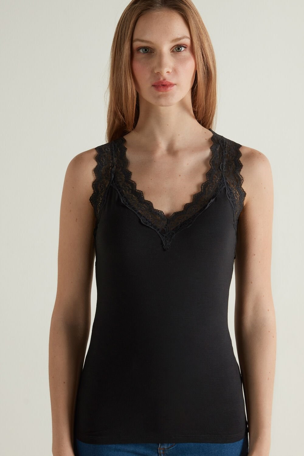 Black Black 019 Tezenis Lace Wide Strap V-Neck Viscose Camisole | 289037-EWP