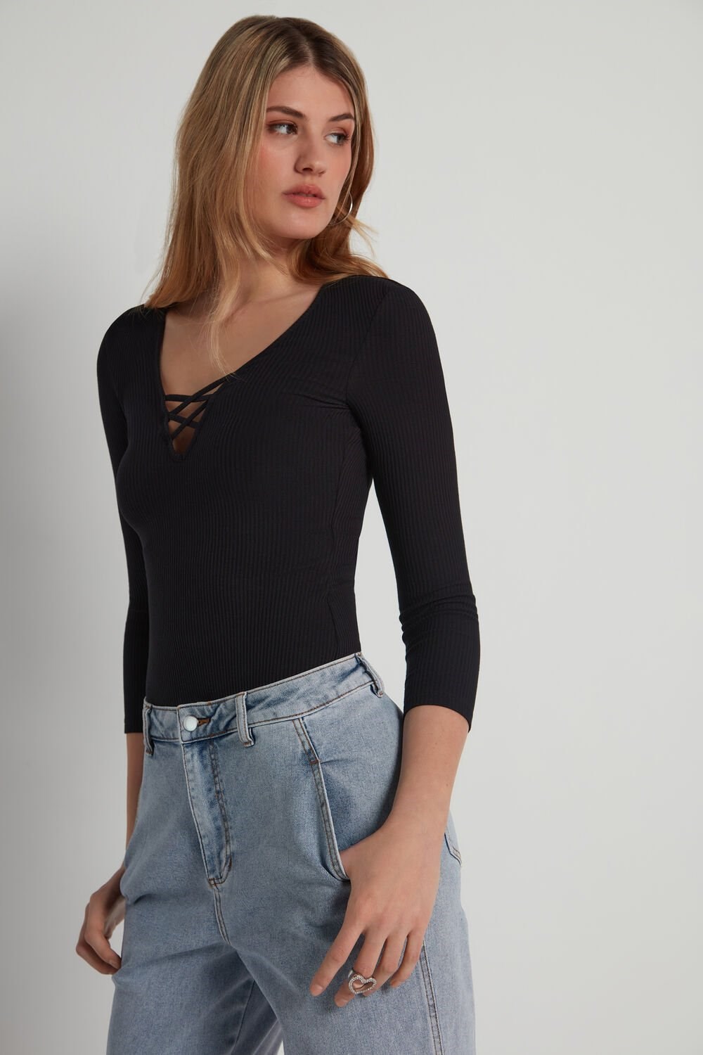 Black Black 019 Tezenis Long-Sleeve Ribbed V-Neck Sweater with Criss-Cross Detail | 786450-SMN