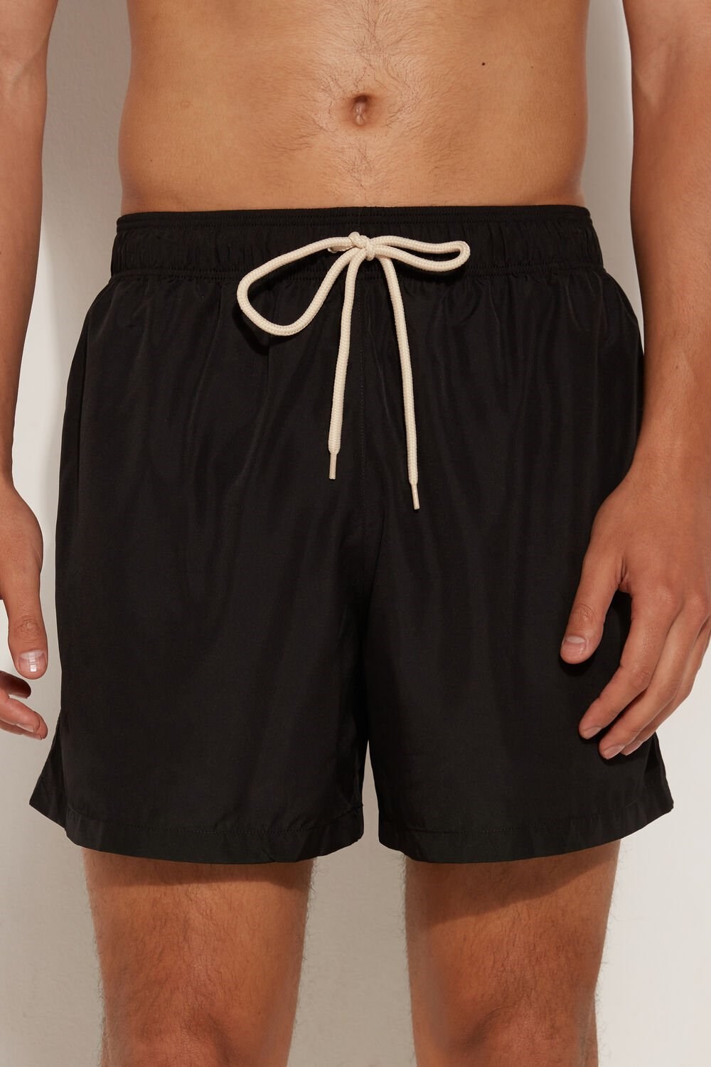 Black Black 019 Tezenis Recycled Fabric Basic Short Swim Trunks | 802769-FLK