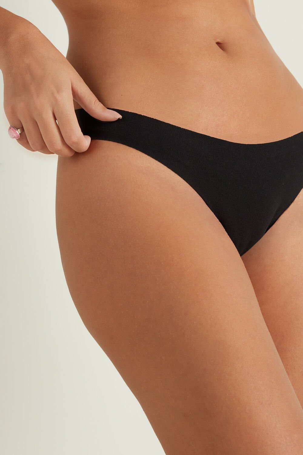 Black Black 019 Tezenis Seamless Cheeky Briefs in Cotton | 598461-PHF