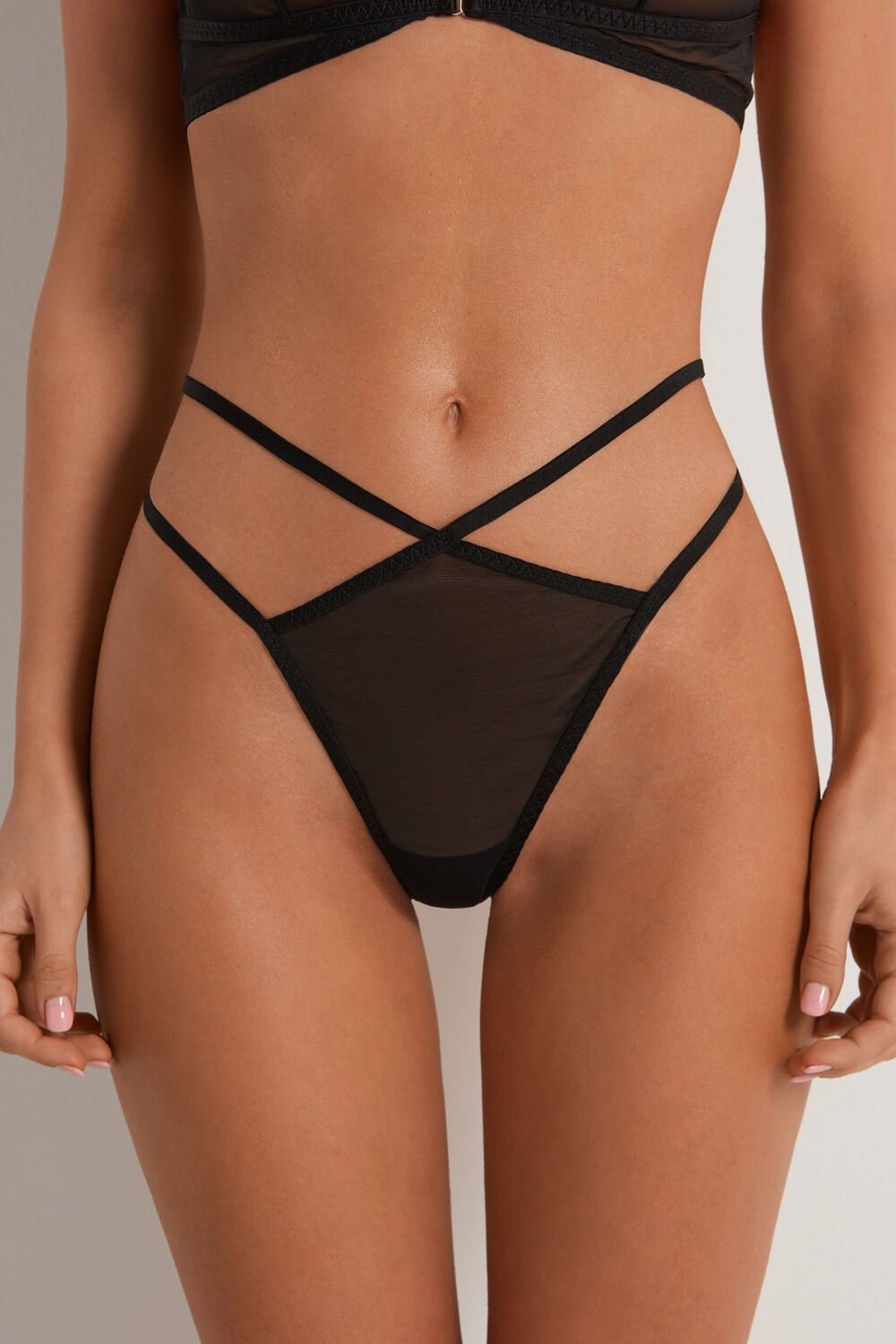 Black Black 019 Tezenis Seduction Mesh Tanga String Thong | 429150-NUJ