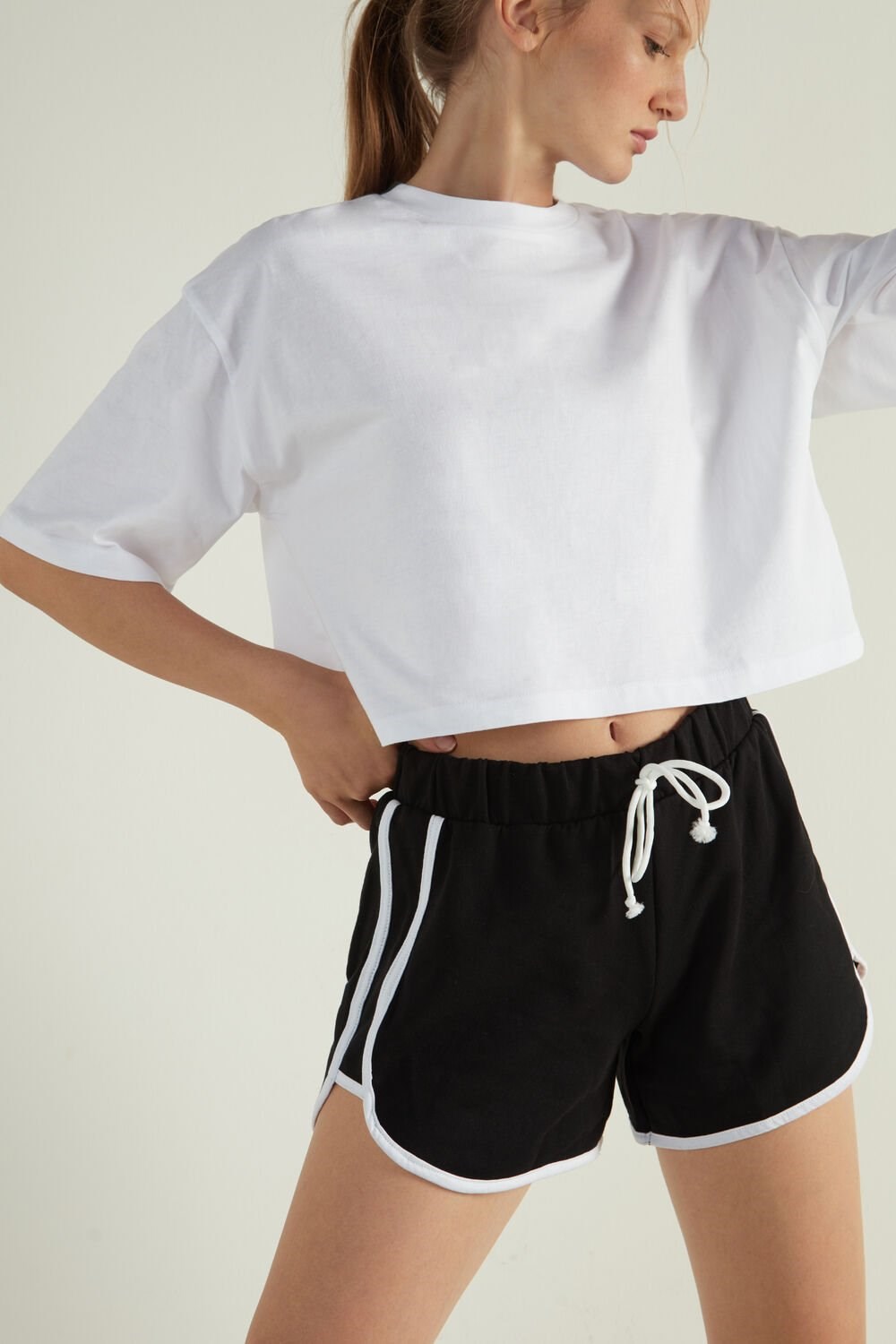 Black Black/White 852t Tezenis Fleece Piping Shorts | 862943-LZU