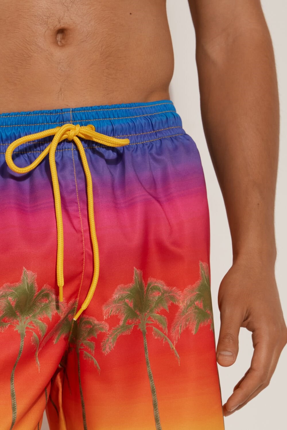 Multicolor Sunset Palm Tree Print 606v Tezenis Printed Swim Trunks | 153247-CZK