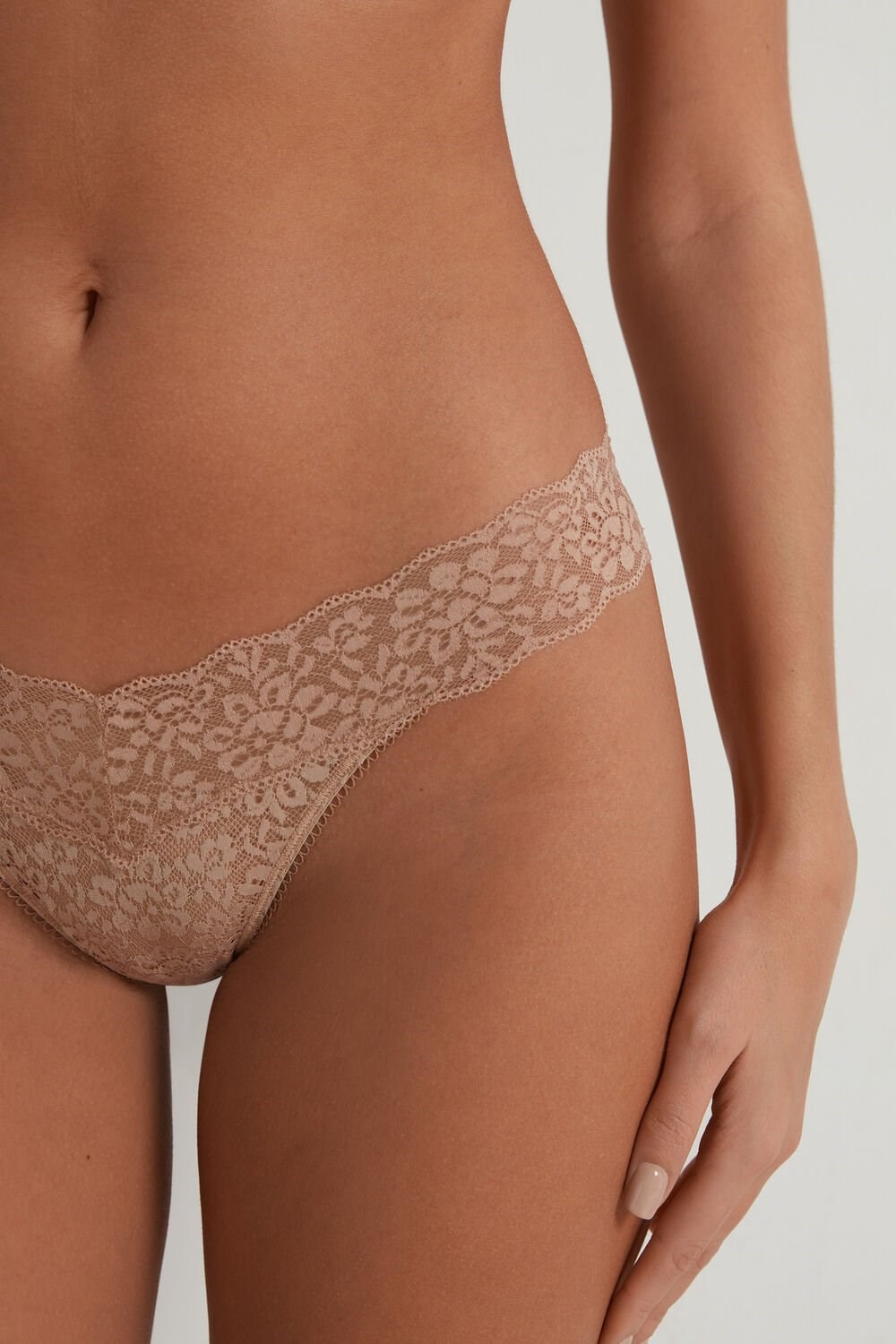 Nude Natural Blush 1905 Tezenis Recycled Lace High-Cut Thong | 630947-FYJ