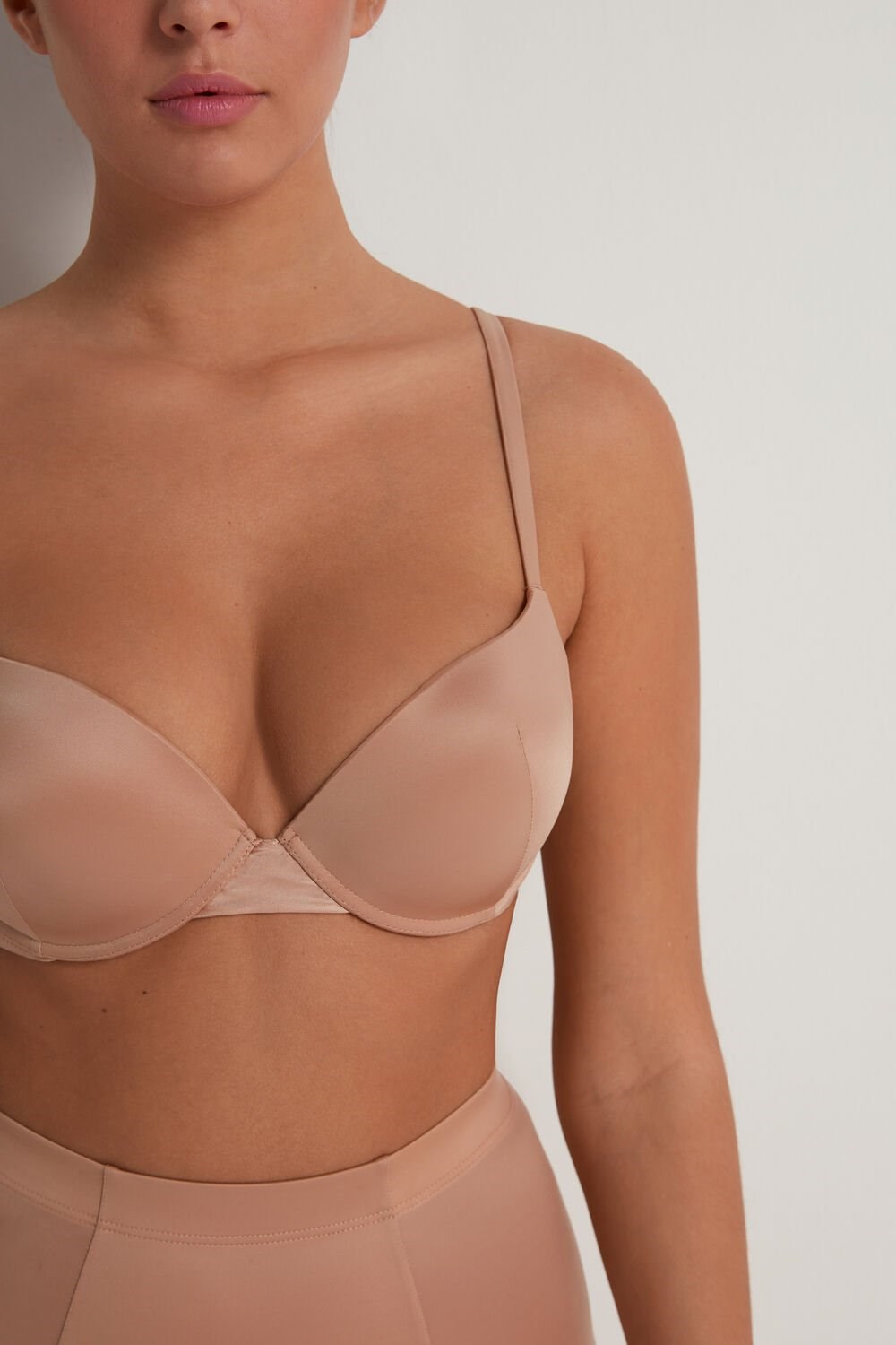 Nude Natural Blush 1905 Tezenis Ultralight Shaping Push-Up Bra | 260954-UMA