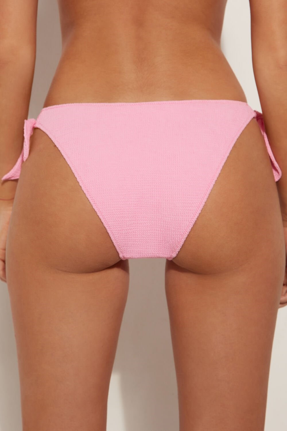 Pale Pink Hollywood Pink 560v Tezenis 3D Effect String Bikini Bottoms | 215370-KIY