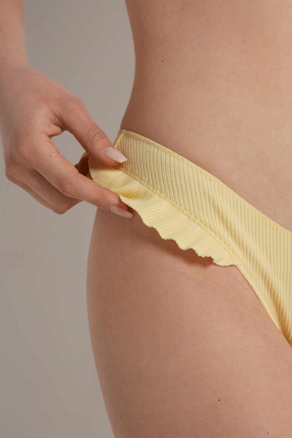 Yellow Vanilla Yellow 268v Tezenis High-Cut Ribbed Cotton Brazilian Panties with Ruffles | 174895-QKV